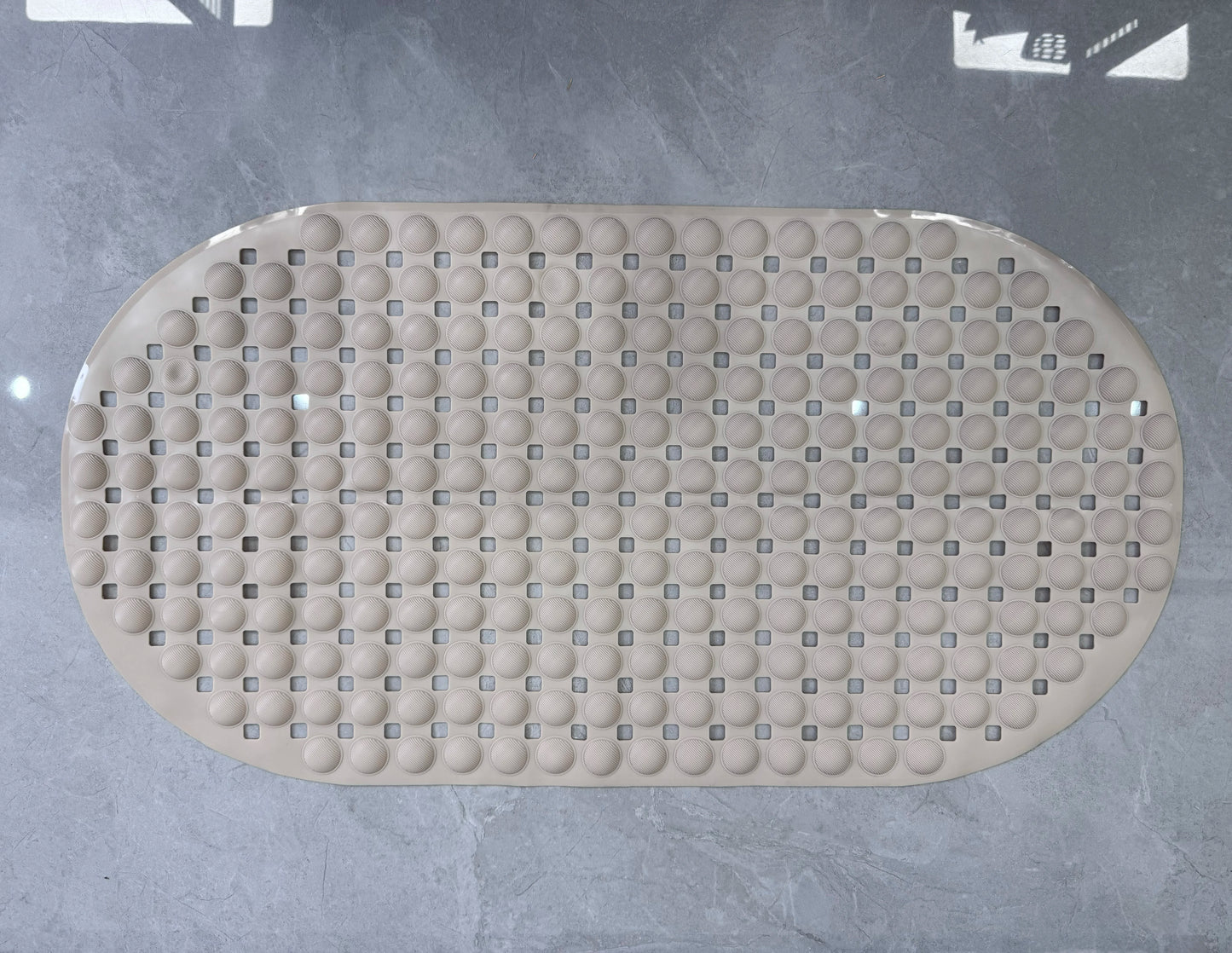 35x66cm Oval Bath Mat Non-Slip Diagonal Texture Shower Rug with Suction Cups Water Resistant Easy Clean Anti-Slip Bathroom Mat