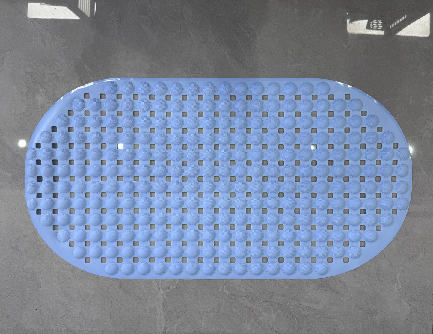 35x66cm Oval Bath Mat Non-Slip Diagonal Texture Shower Rug with Suction Cups Water Resistant Easy Clean Anti-Slip Bathroom Mat